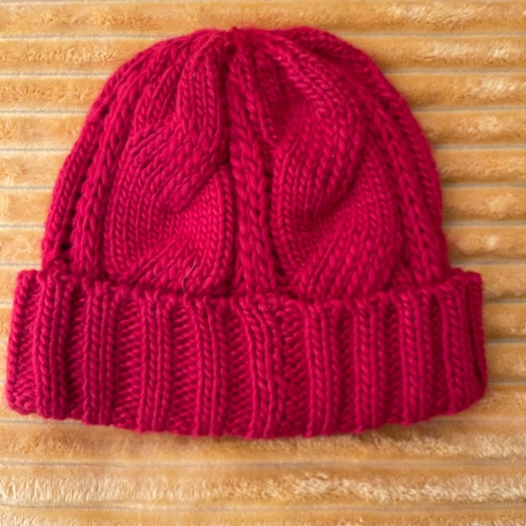 Wool red Michael Kors winter hat - Picture 2 of 3
